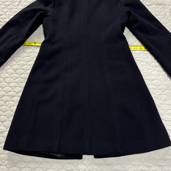 TAHARI Wool Coat in Black with Ruffle Detail, Women’s Size 4. Perfect Condition! - Picture 6 of 11
